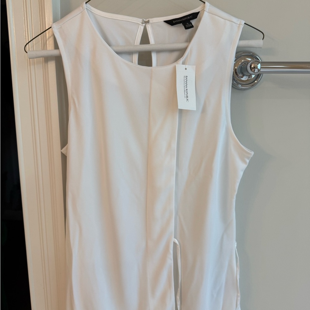 NWT Banana Republic White Sleeveless Top with Side Tie at Waist